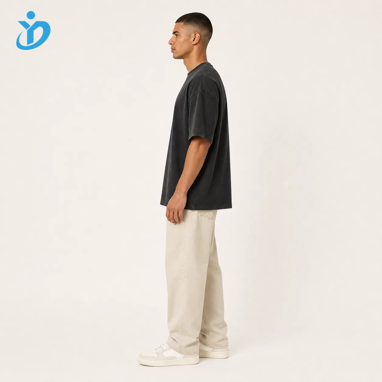 Custom mens heavyweight oversized T-shirt side view from China OEM ODM apparel supplier